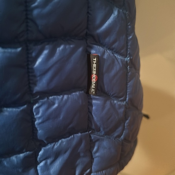 North face blue insulated jacket - brand new - Picture 4 of 7
